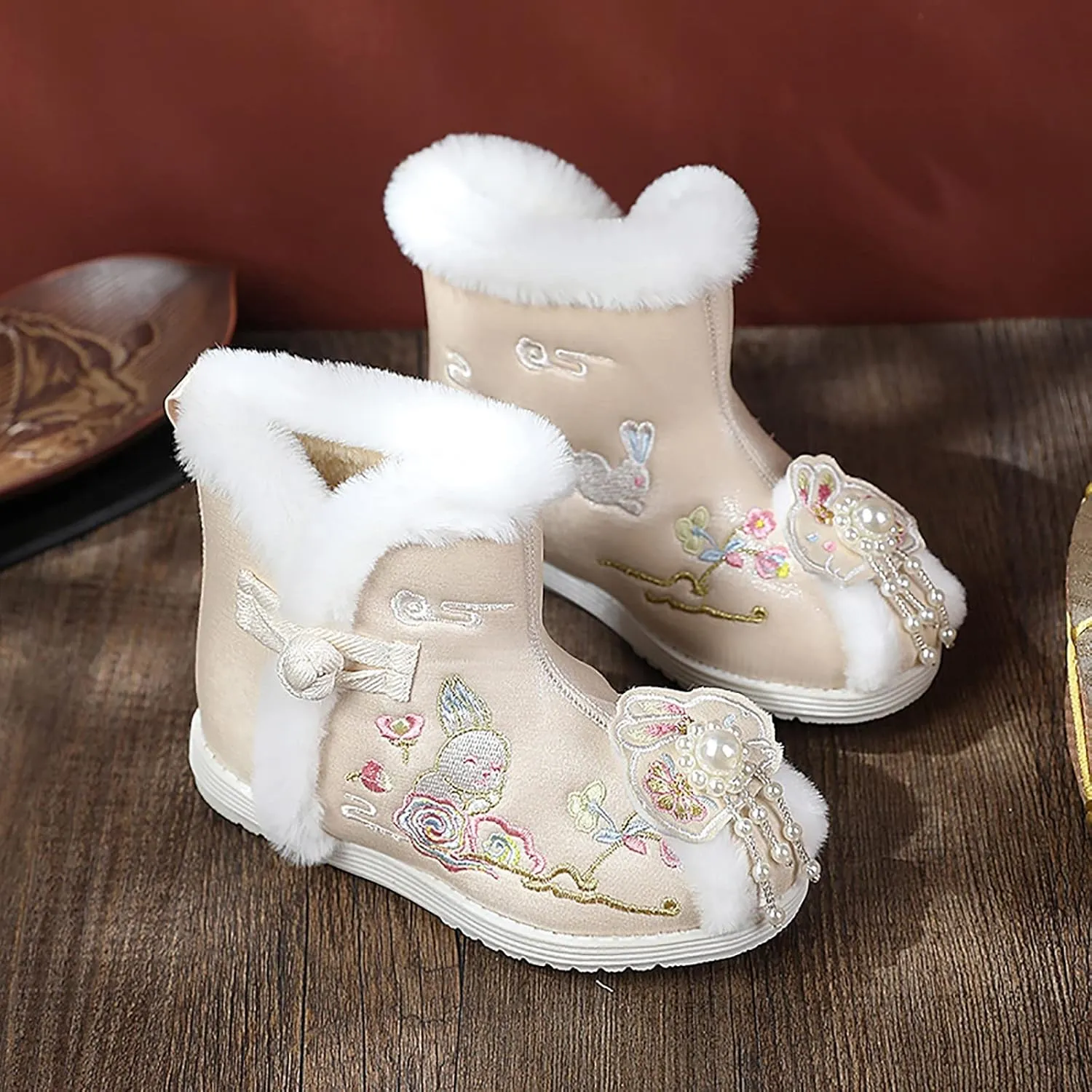 1 Pair Girls Hanfu Shoes Chinese Embroidered Flower Flat Retro Ethnic Slope- Heel Shoes Vintage Floral Silk Shoes