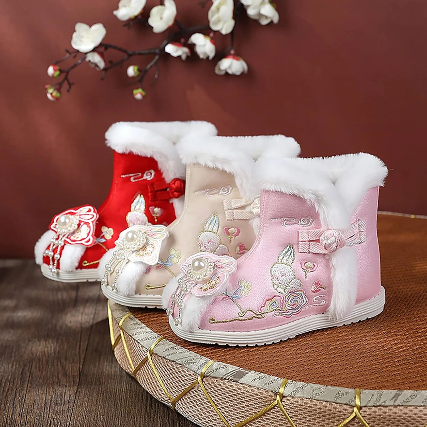 1 Pair Girls Hanfu Shoes Chinese Embroidered Flower Flat Retro Ethnic Slope- Heel Shoes Vintage Floral Silk Shoes
