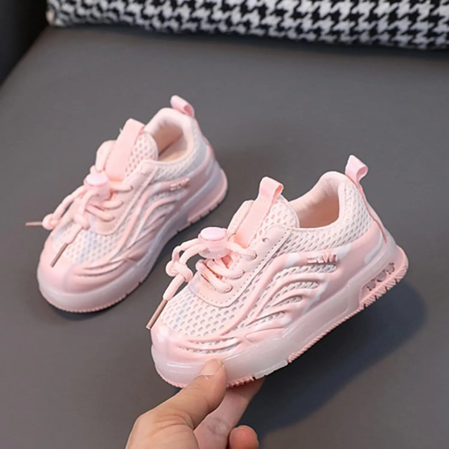 Boys Girls Sneakers Girls and Boys Spring Summer and Autumn Children's Mesh Breathable Small Breathable Running Shoes