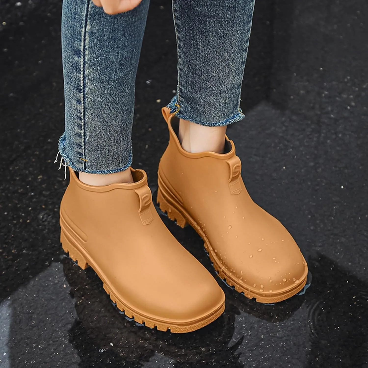 Couple Rain Shoes Outside Wear Versatile Water Shoes Thick Bottom Comfortable Non Slip Kitchen Rubber Shoes Men and Women Rain Boots for Women with Chickens