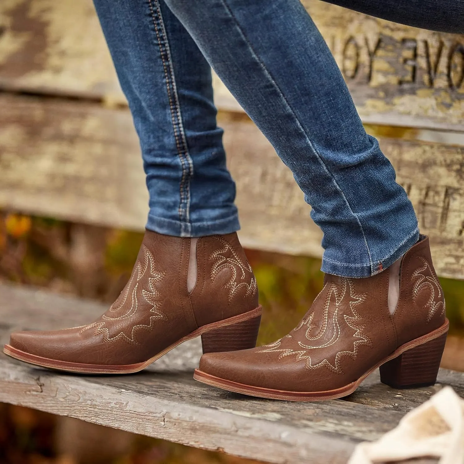 Cowboy Boots for Women - Western Ankle Boots, Chunky Heels Fall Short Booties (UNDERSIZE: PLEASE SELECT SIZE UP)