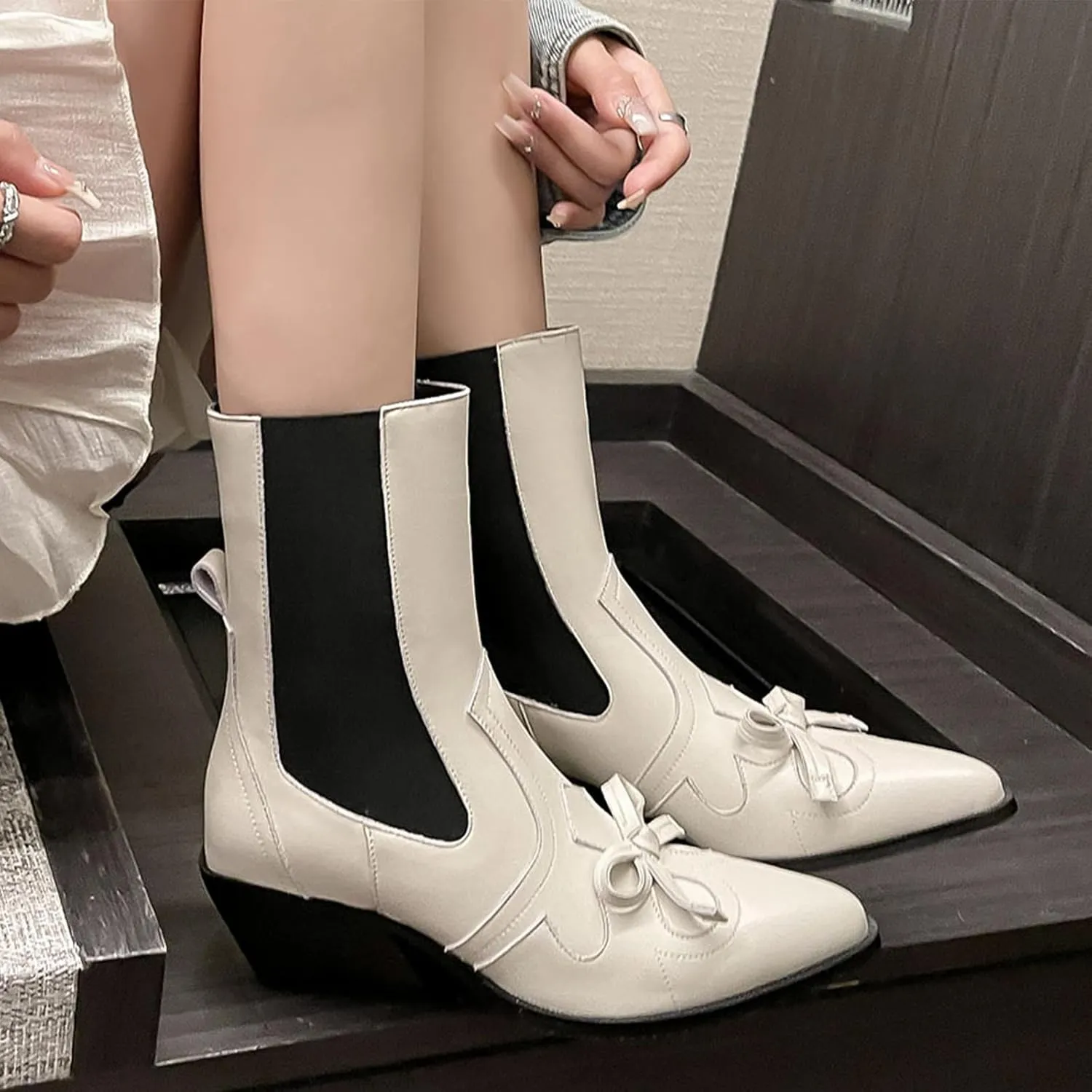 Cowhide Short Boots,Pointed Thick Heel Boots,Sweet Bow Decoration,Pigskin Lining,Sheepskin Insole,Comfortable Women's Boots