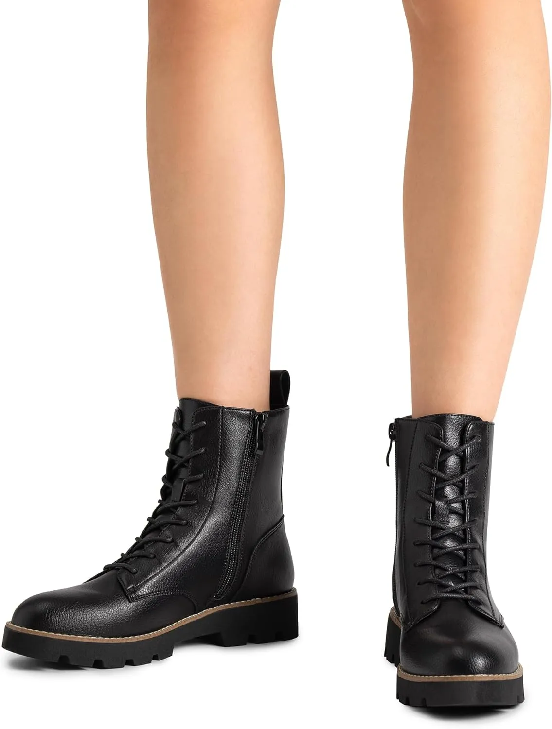 DREAM PAIRS Women's Combat Ankle Boots Lace up Lug Sole Fashion Booties Shoes