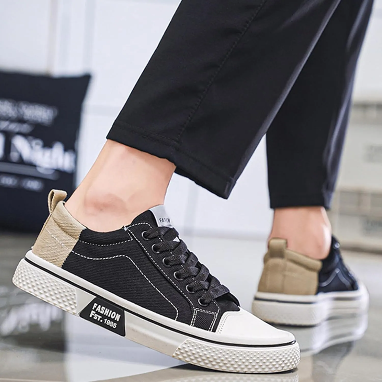 Fashion Men's Casual Canvas Sneakers - Classic Street Style Skateboarding Shoes, Low Top, Round Toe, Spring & Fall