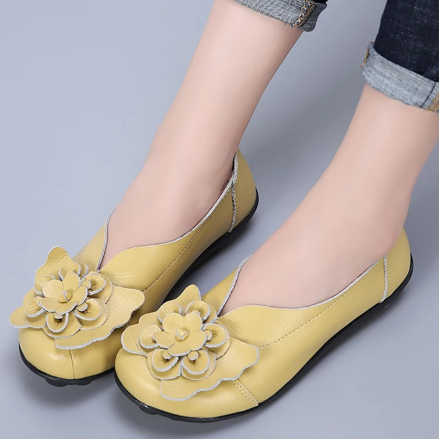 Flat Loafers for Women Comfortable Slip on Round Toe Slingback Soft Soles Moccasins with Flowers Walking Casual Dressy Lightweight Flat Shoes Nurse Driving Work Shoes Breathable Fashion Footwear