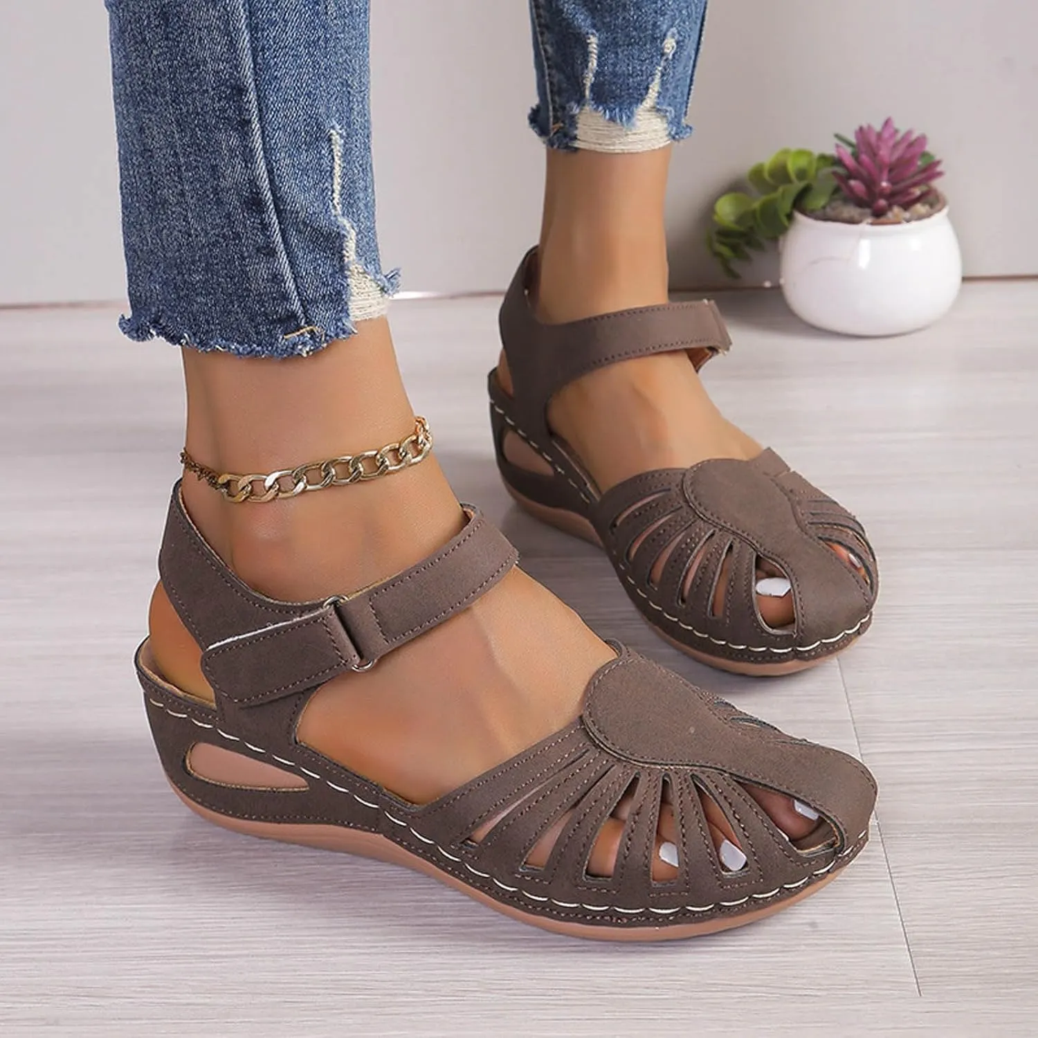 Generic Women's Closed Toe Sandals, Comfortable Orthopedic Arch Support Ankle Strap Dressy Summer Platform Wedge Shoes Walking Casual Orthotic Sandals in Brown