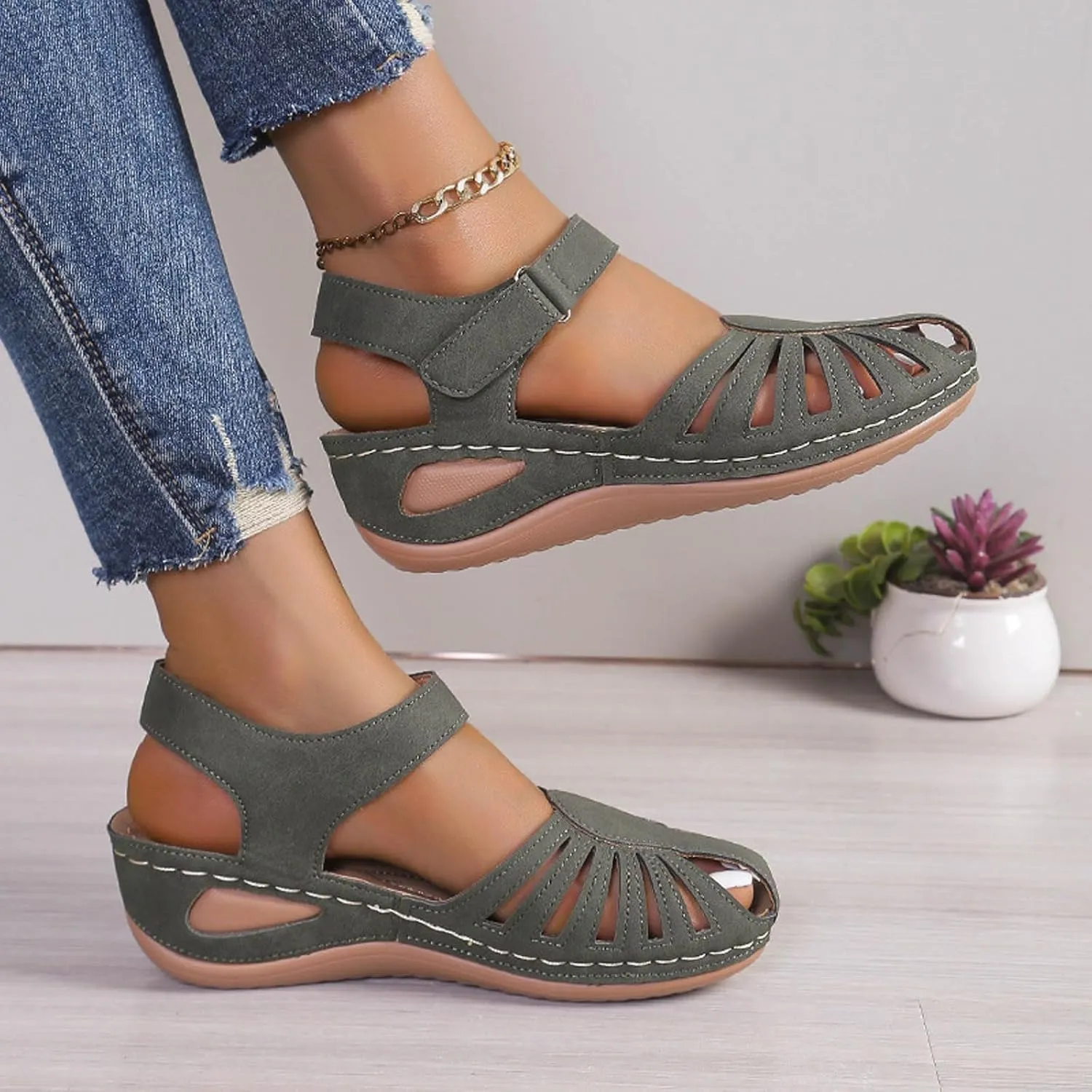 Generic Women's Closed Toe Sandals, Comfortable Orthopedic Arch Support Ankle Strap Dressy Summer Platform Wedge Shoes Walking Casual Orthotic Sandals in Brown