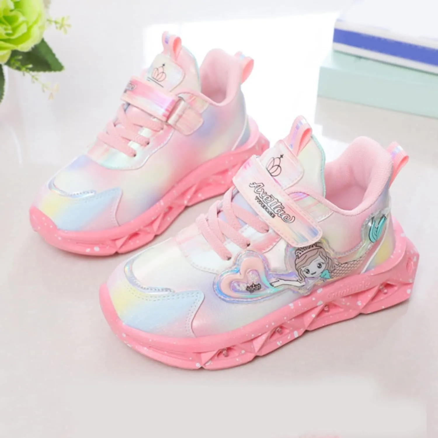 Girls’ Princess Shoes Slip On Light-Up Sneakers Mermai𝐝 Shoes Breathable Mesh Sneakers Lightweight Running Shoes