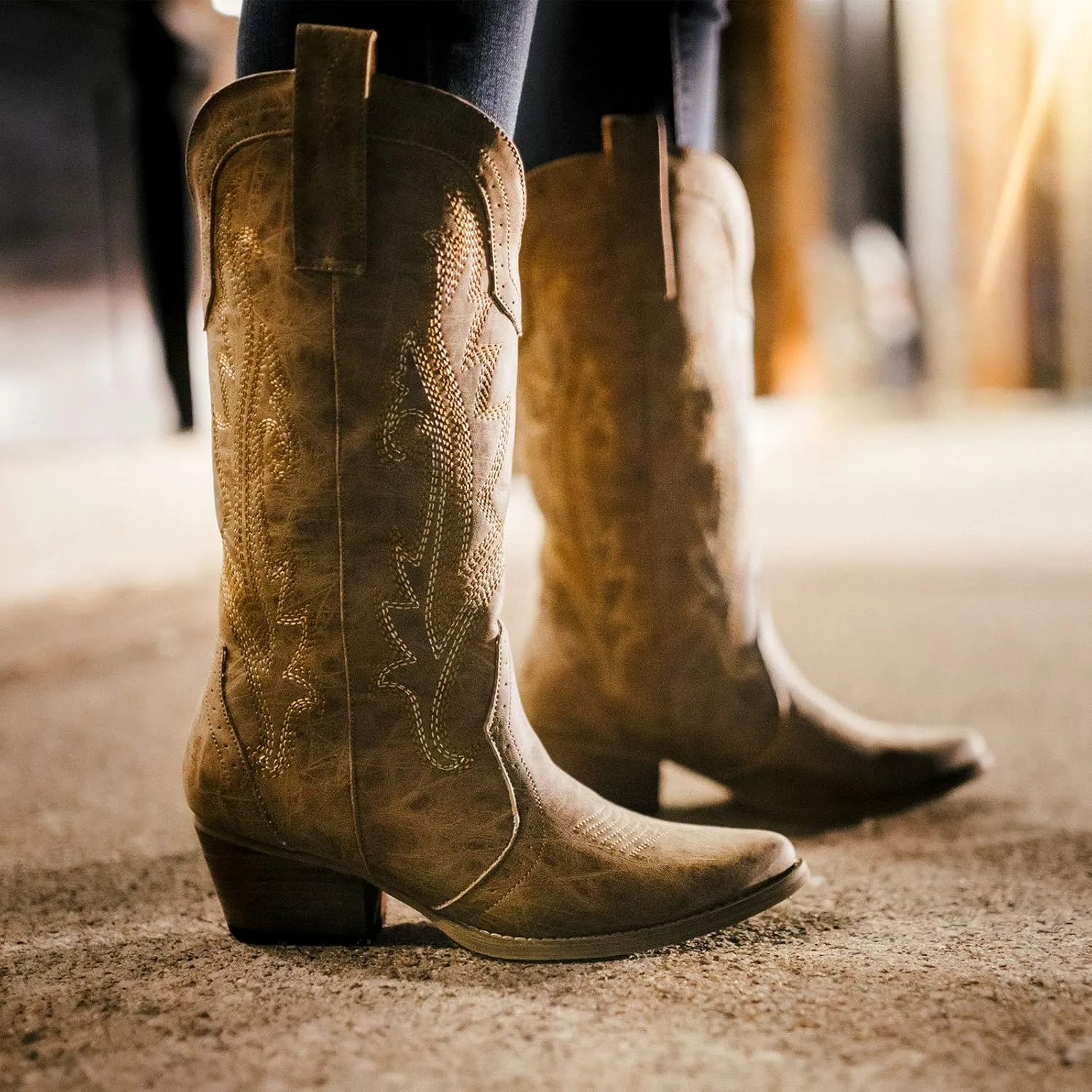 HISEA Rollda Cowboy Boots Women Western Boots Cowgirl Boots Ladies Pointy Toe Fashion Boots