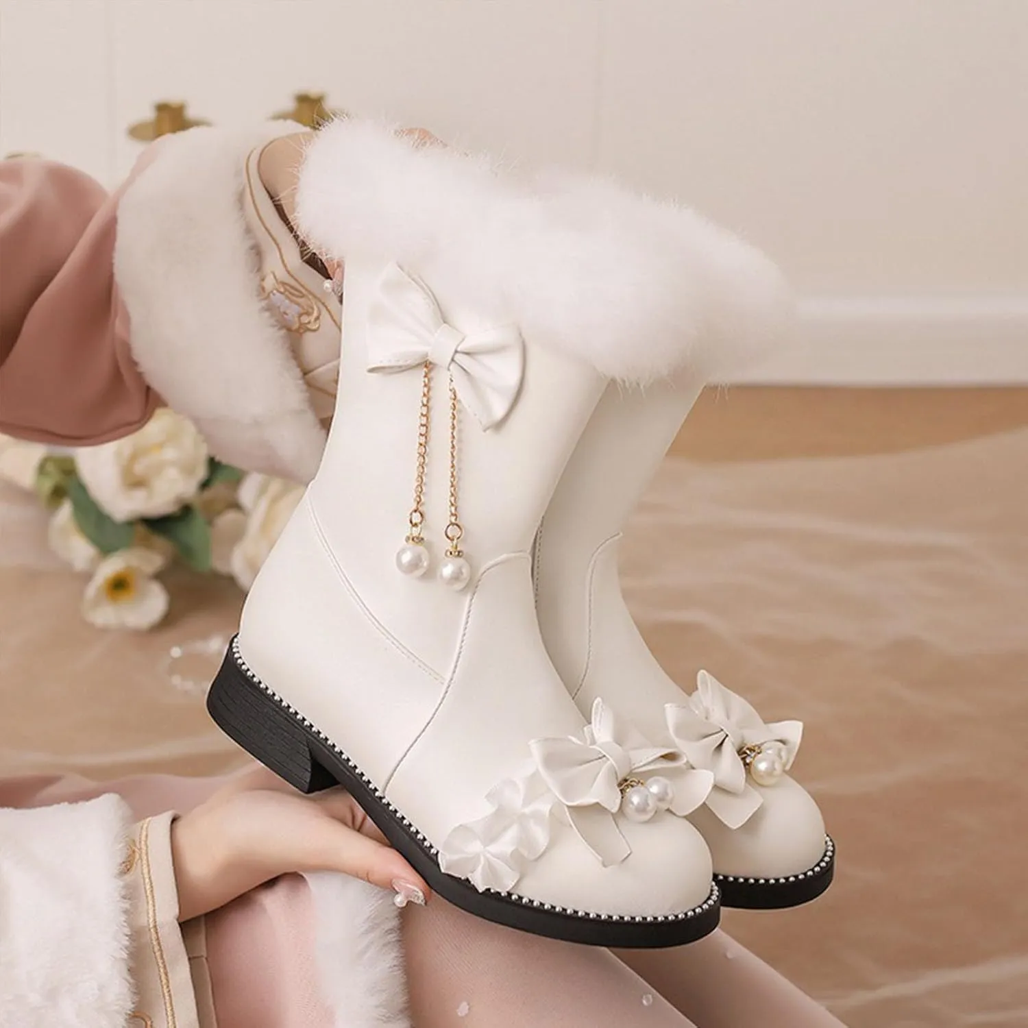 Low Heel Short Snow Boots, Round Toe Side Zip Ankle Boots Thick Fleece Lined Raw Edge Warm Straight Boots Bow Pearl Lace Edge Decoration Women's Boots