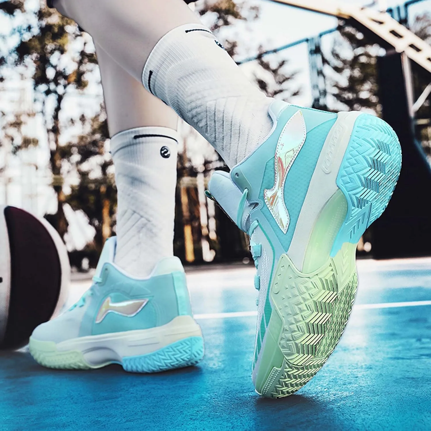 Men's Fluorescent Basketball Shoes Teenage Arch Support Fashion Sneakers Women's Anti-Slip Lightweight Sports High Top Basketball Running Fitness Tennis Athletic Shoes