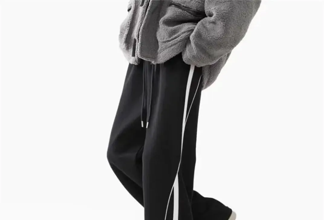 Men's Loose Fit Wide Leg Casual Pants Elastic Waist Midweight Straight Leg Sweatpants for Spring Autumn