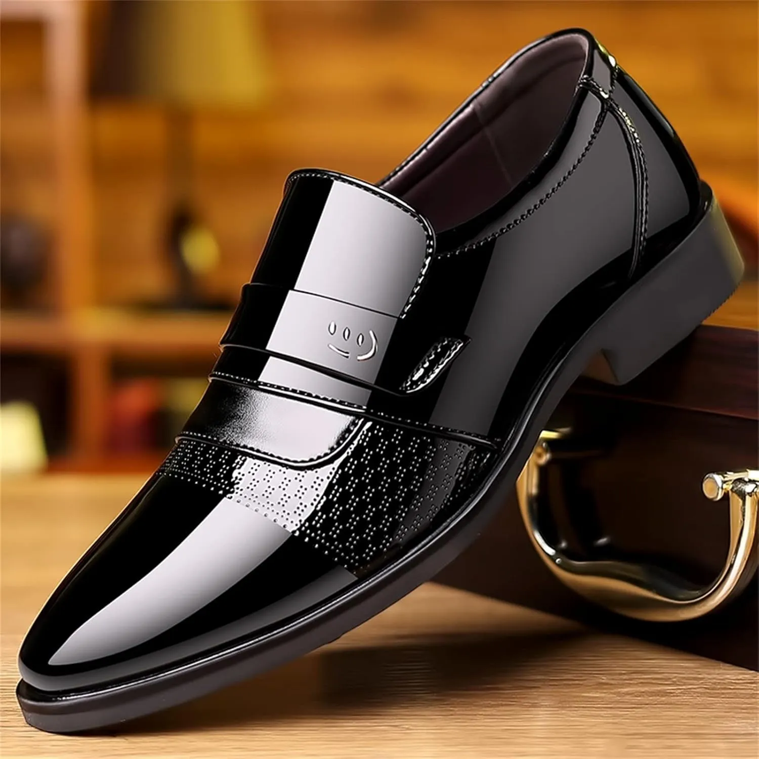 Mens Slip on Dress Shoes Patent Leather Shoes for Men with Arch Support Casual Dress Shoe Non Slip Business Formal Shoe Durbable Low Top Suit Boots Comfortable Office Footwear Man