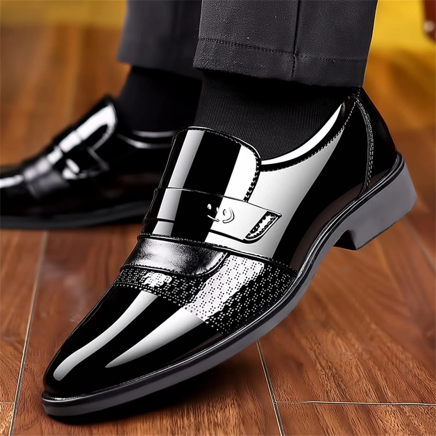 Mens Slip on Dress Shoes Patent Leather Shoes for Men with Arch Support Casual Dress Shoe Non Slip Business Formal Shoe Durbable Low Top Suit Boots Comfortable Office Footwear Man