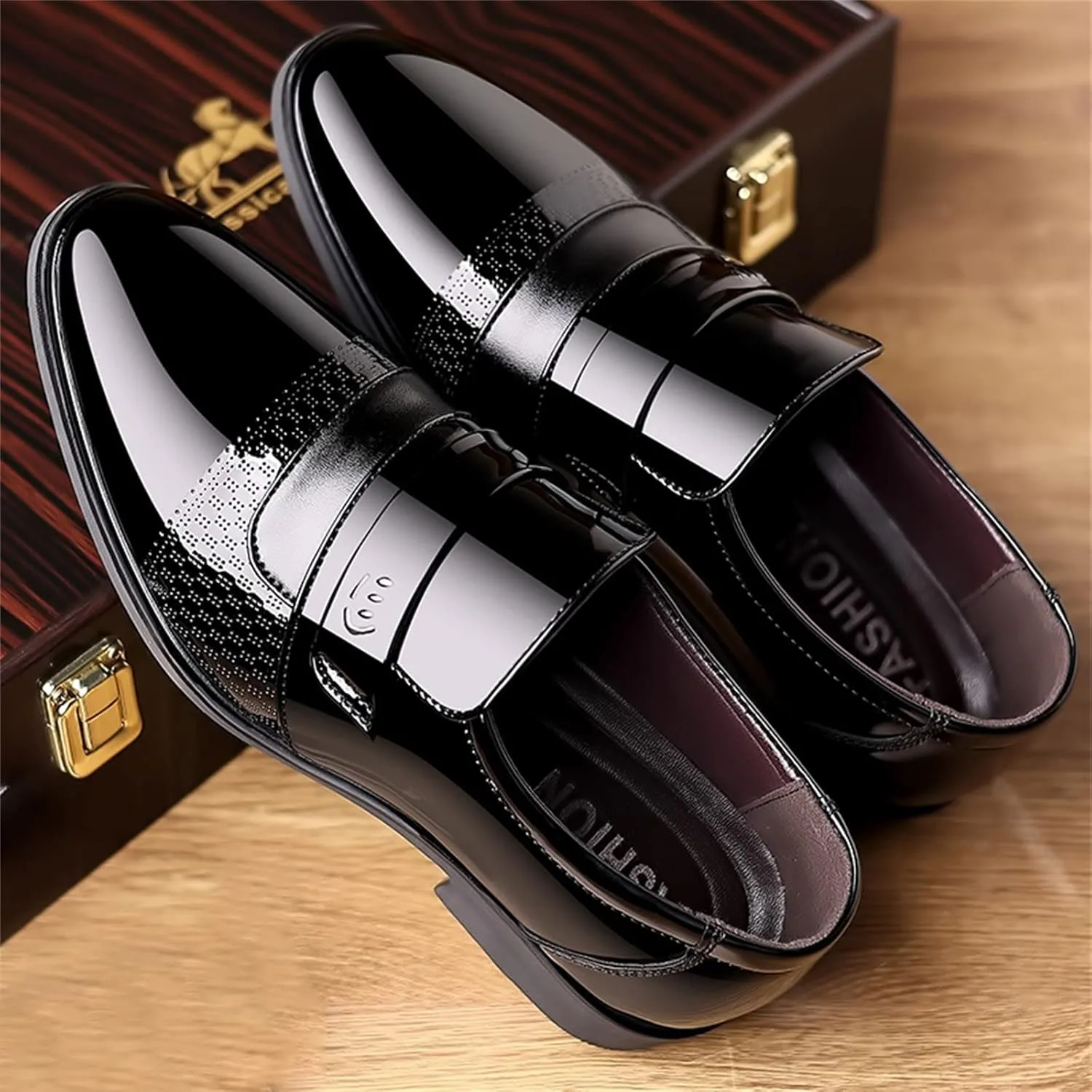 Mens Slip on Dress Shoes Patent Leather Shoes for Men with Arch Support Casual Dress Shoe Non Slip Business Formal Shoe Durbable Low Top Suit Boots Comfortable Office Footwear Man