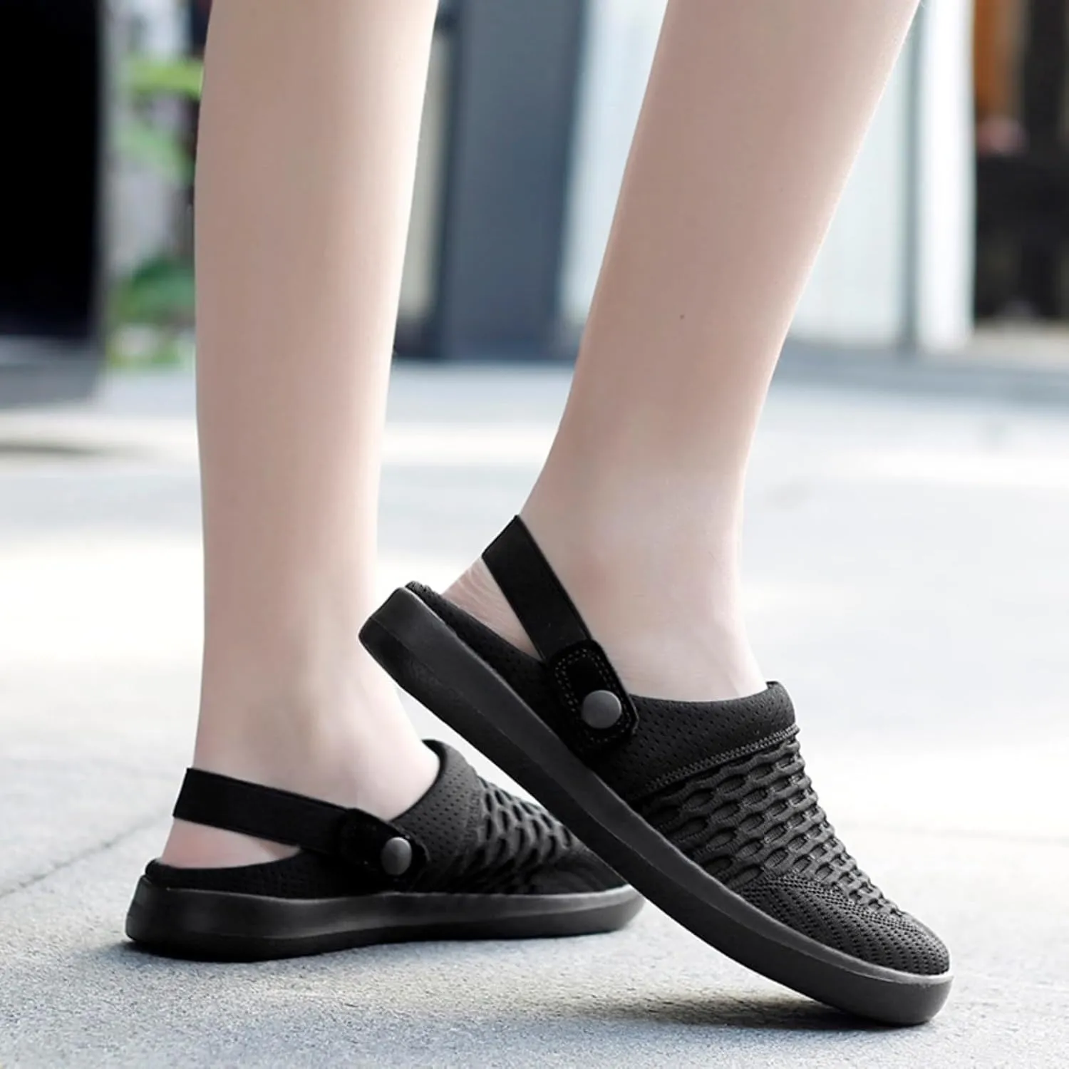 Mens Womens Mules & Clogs Garden Shoes Breathable Mesh Walking Mules Sneakers Open Back Slip On Shoes Non-Slip Outdoor Beach Sandals Unisex