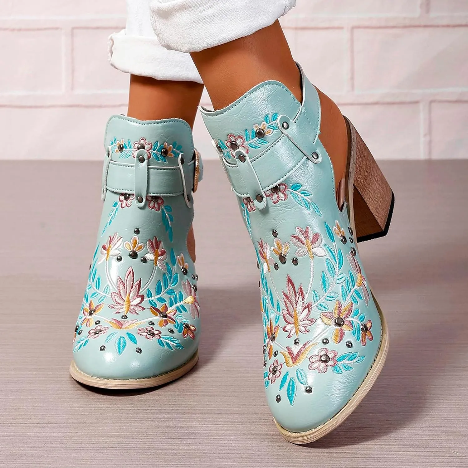 New Europe and The United States Foreign Trade Embroidery Retro High Heeled Shoes Thick with Womens Heeled Boots Size 11