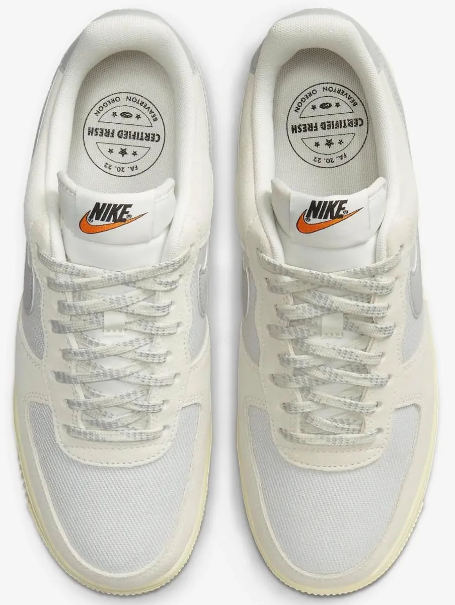 Nike Men's Modern