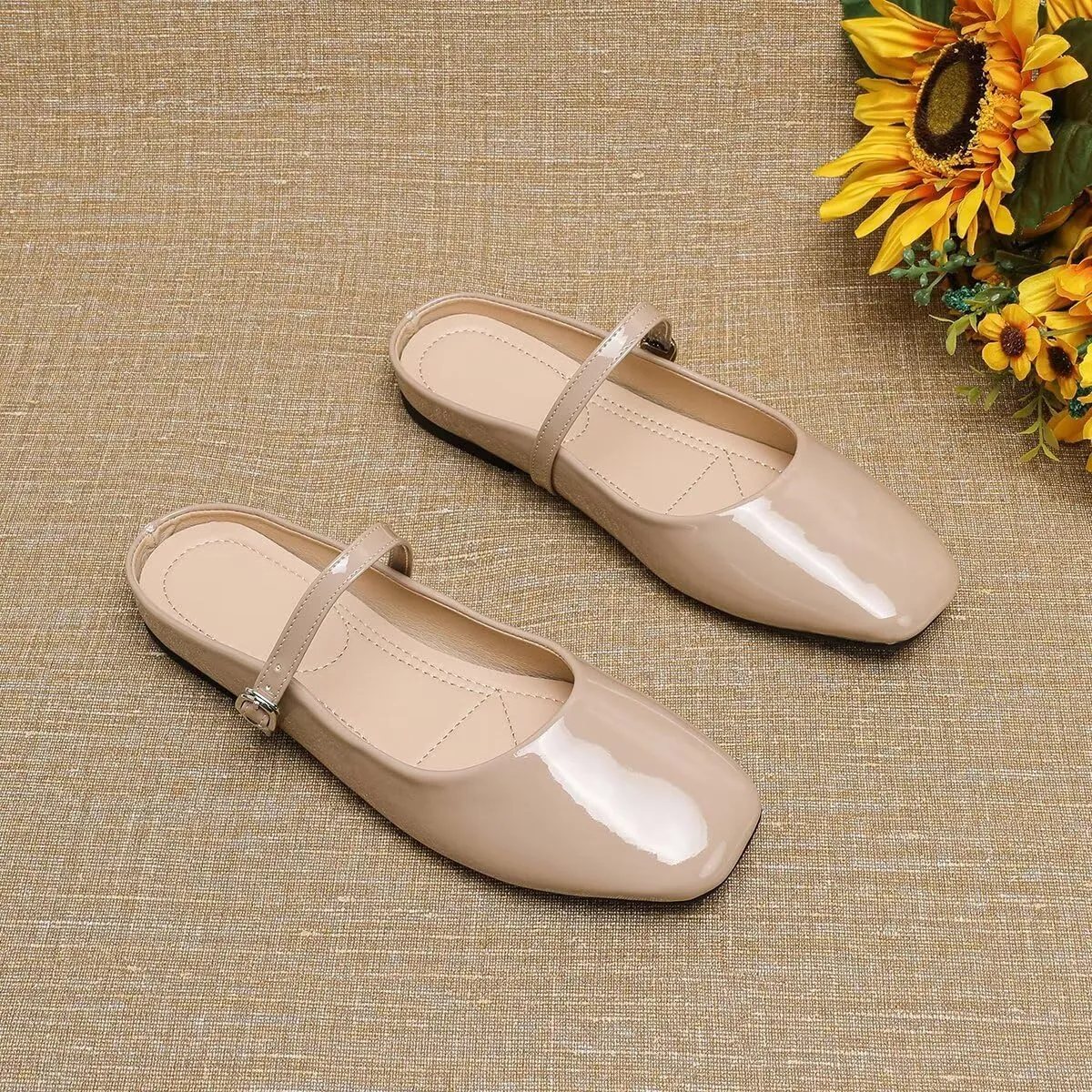 TN TANGNEST Women's Mary Jane Shoes Mules for Women Flats Retro One Line Strap Flats Cute Square Toe Backless Flat Mules