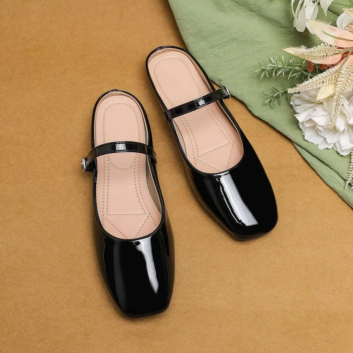 TN TANGNEST Women's Mary Jane Shoes Mules for Women Flats Retro One Line Strap Flats Cute Square Toe Backless Flat Mules