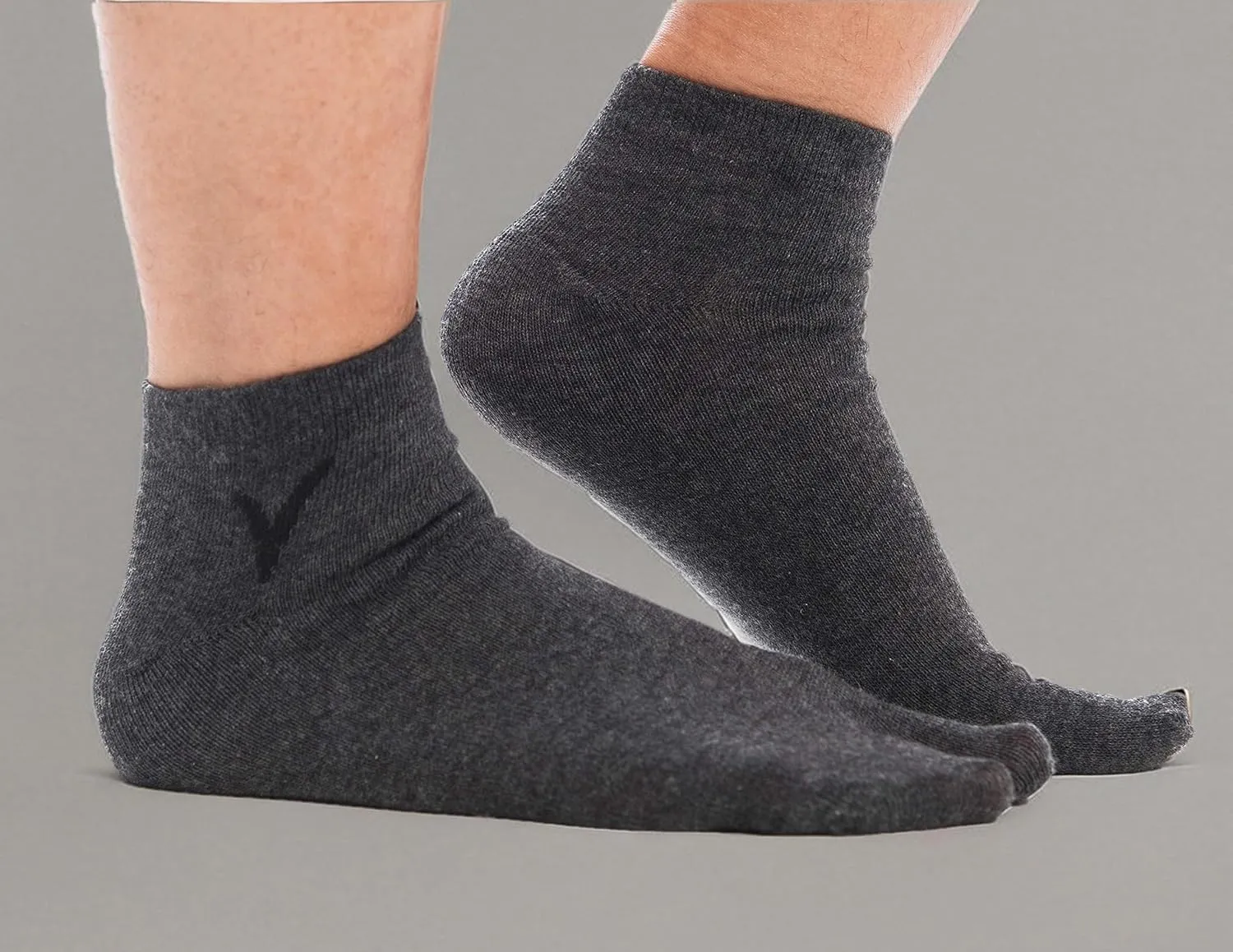 V-Toe Thick Flip-Flop Socks - Tabi Split Toe for Men & Women - Japanese Separated Cotton Socks