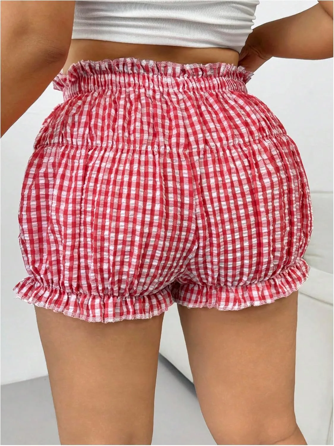 WDIRARA Women's Plus Size Plaid Print Shirred Mini Shorts Ruffled Hem Elastic Waist Shorts