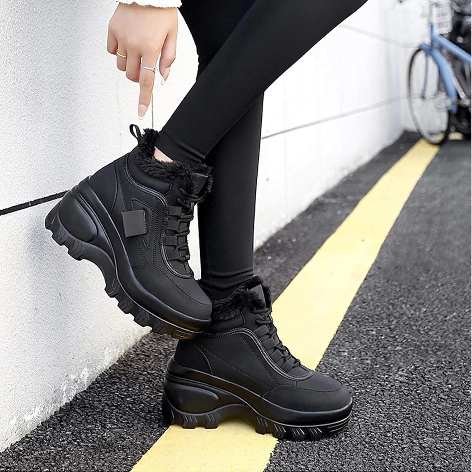 Women's Color Matching Platform Casual Sneakers Retro Round Head Plus Velvet Warm Chunky Non-Slip Fashion Lace-Up Dad Shoes Comfortable Wedge Heel Walking Sneakers