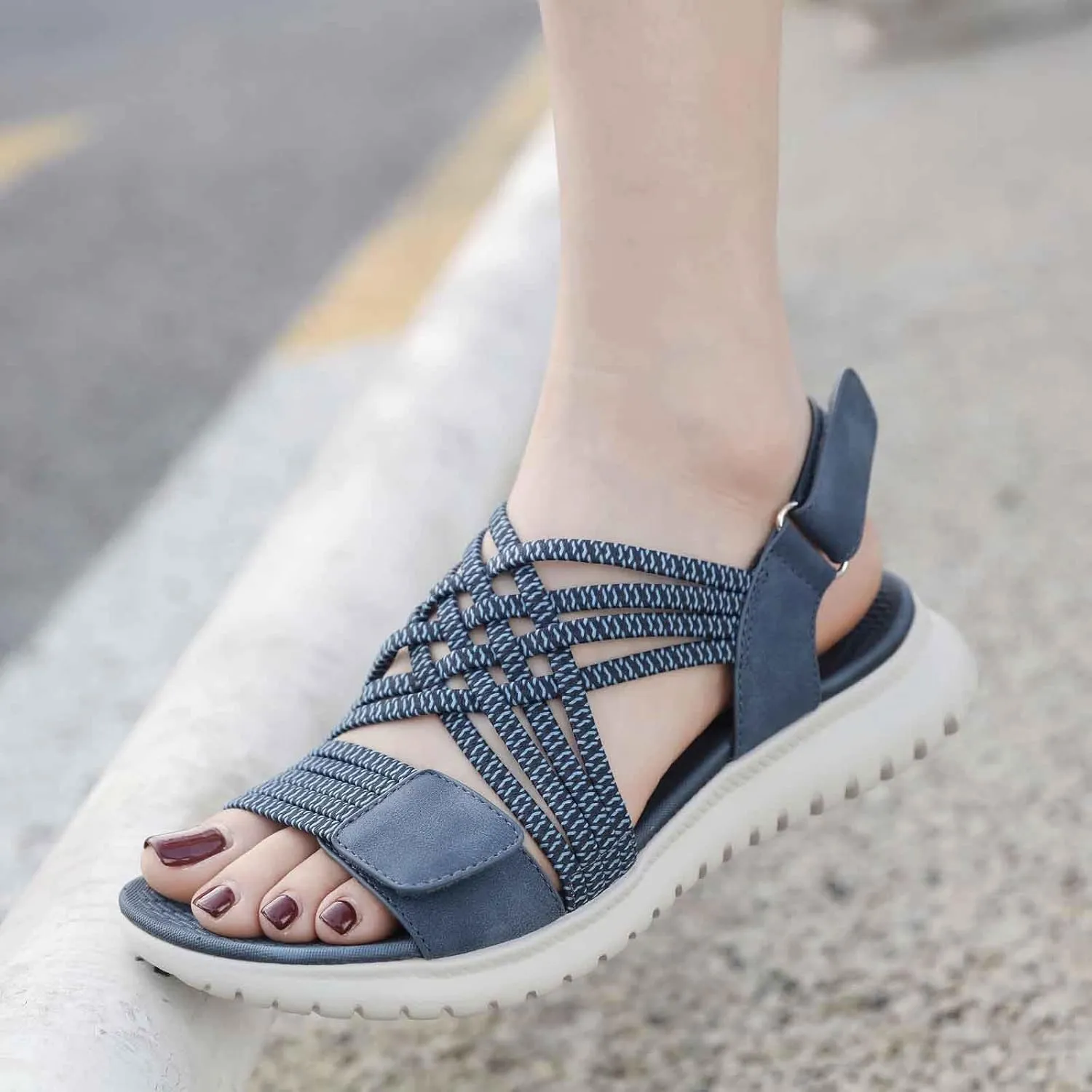 Women's Comfortable Open Toe Sandals with Thick Platform Sole for Casual Wear Summer Walking Beach Vacation