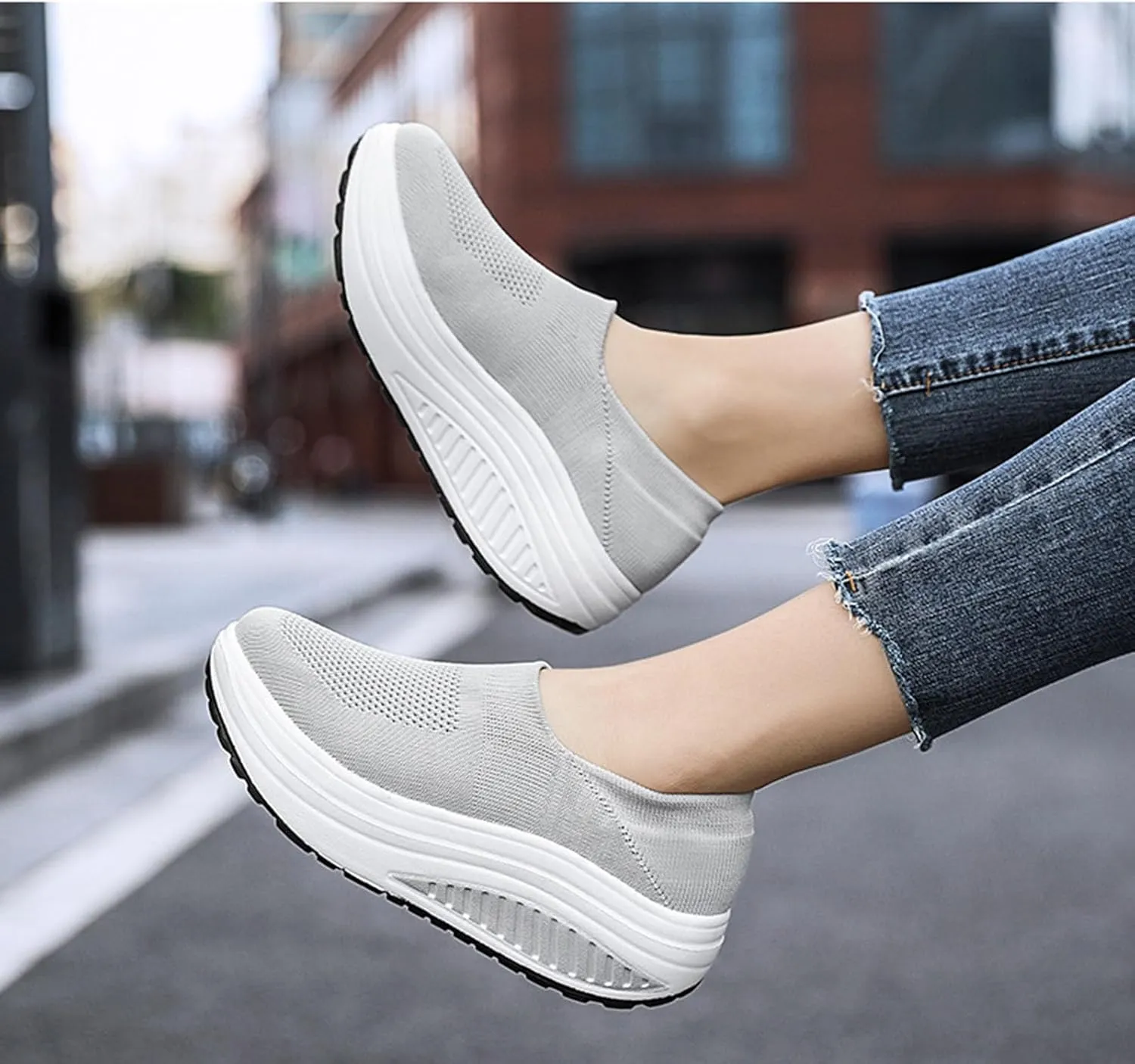 Women's Comfortable Thick Bottom Mesh Breathable Loafers Shoes Comfortable, Lightweight, Non-Slip Rocker Walking Shoes.