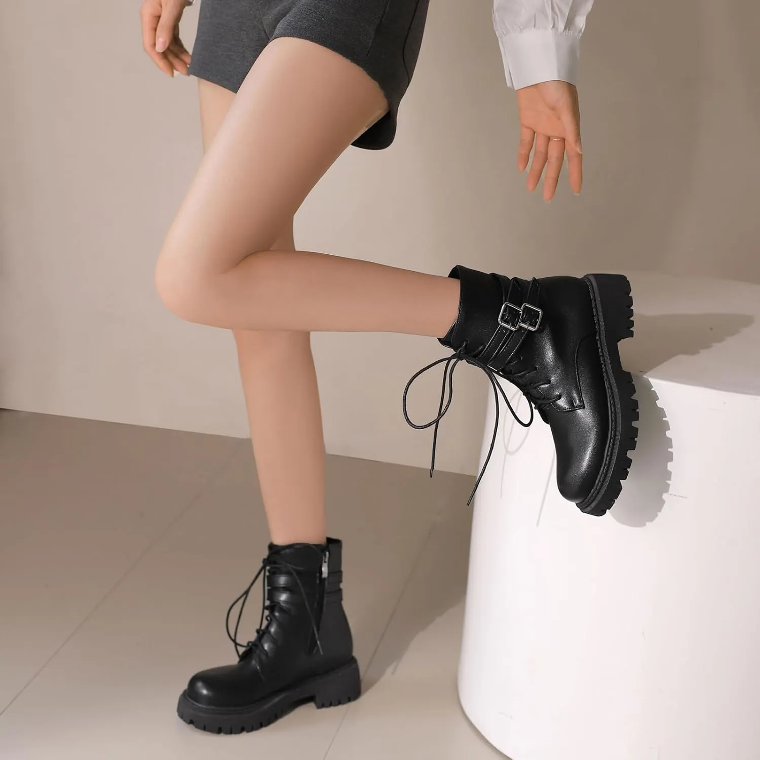 Women's Fashion Biker Combat Boots Platform Ankle Boots Round Toe Zipper Booties