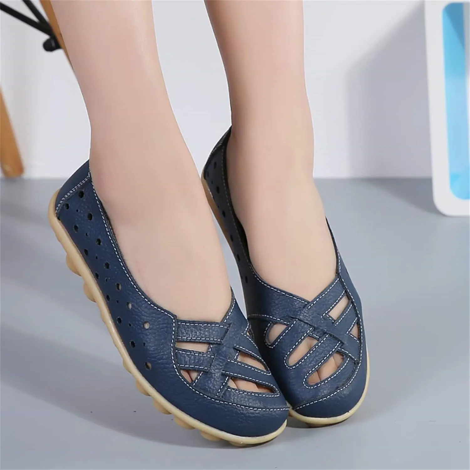 Womens Loafers Comfortable Dressy Closed Toe Sandals Wide Width Flats Slip On Moccasins Casual Driving Shoes Summer Comfort Walking Shoes Breathable Work Dressy Shoe Trending Sandals for Women