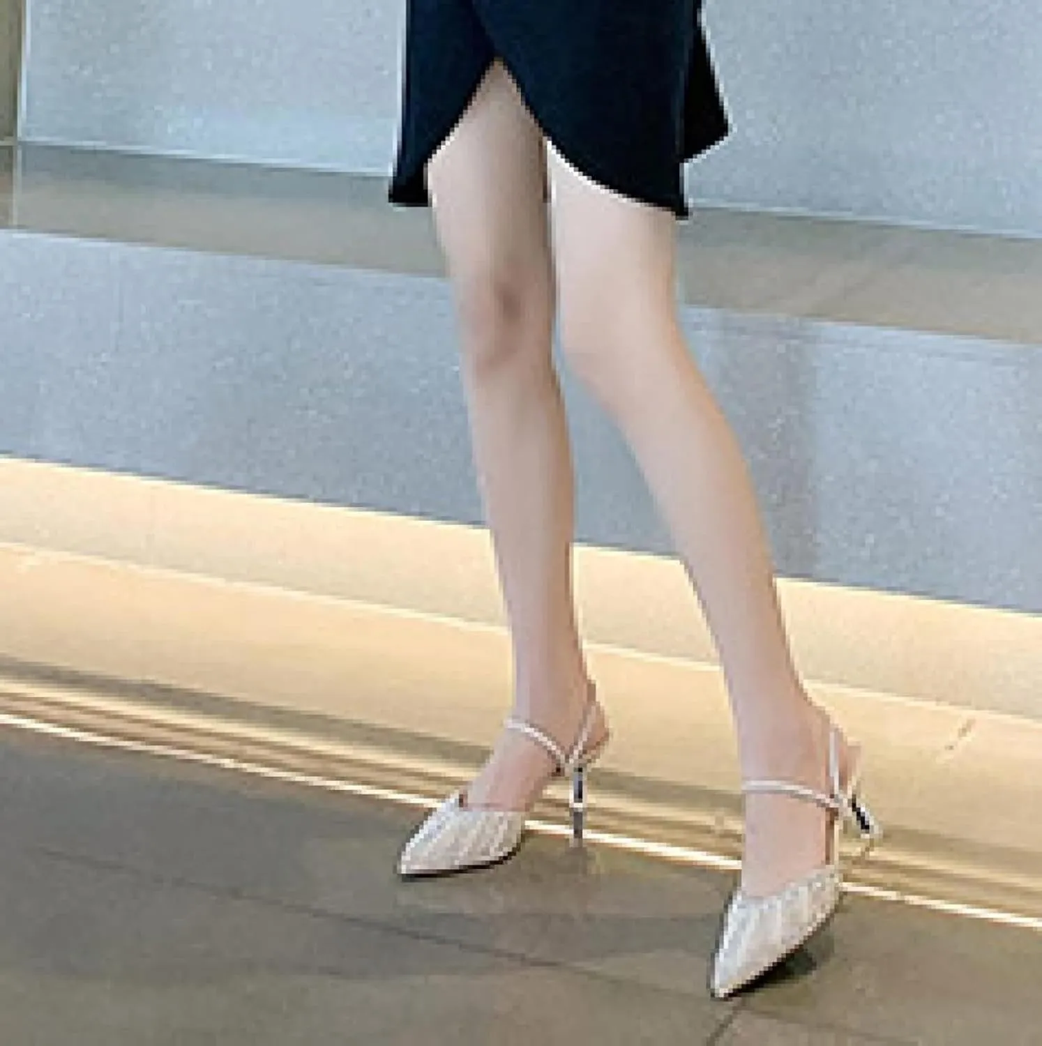Women's Mule Fashion Slide Cover with Rhinestone Decoration Pointed Toe and Outdoor Walking Backless Mule Sandals