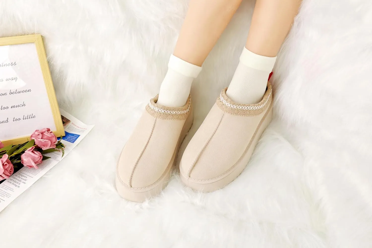 Women's Platform Slippers Winter Mini Boots Anti-Slip Suede Slip on Women Sneakers Fur Lined House Slippers for Indoor Outdoor