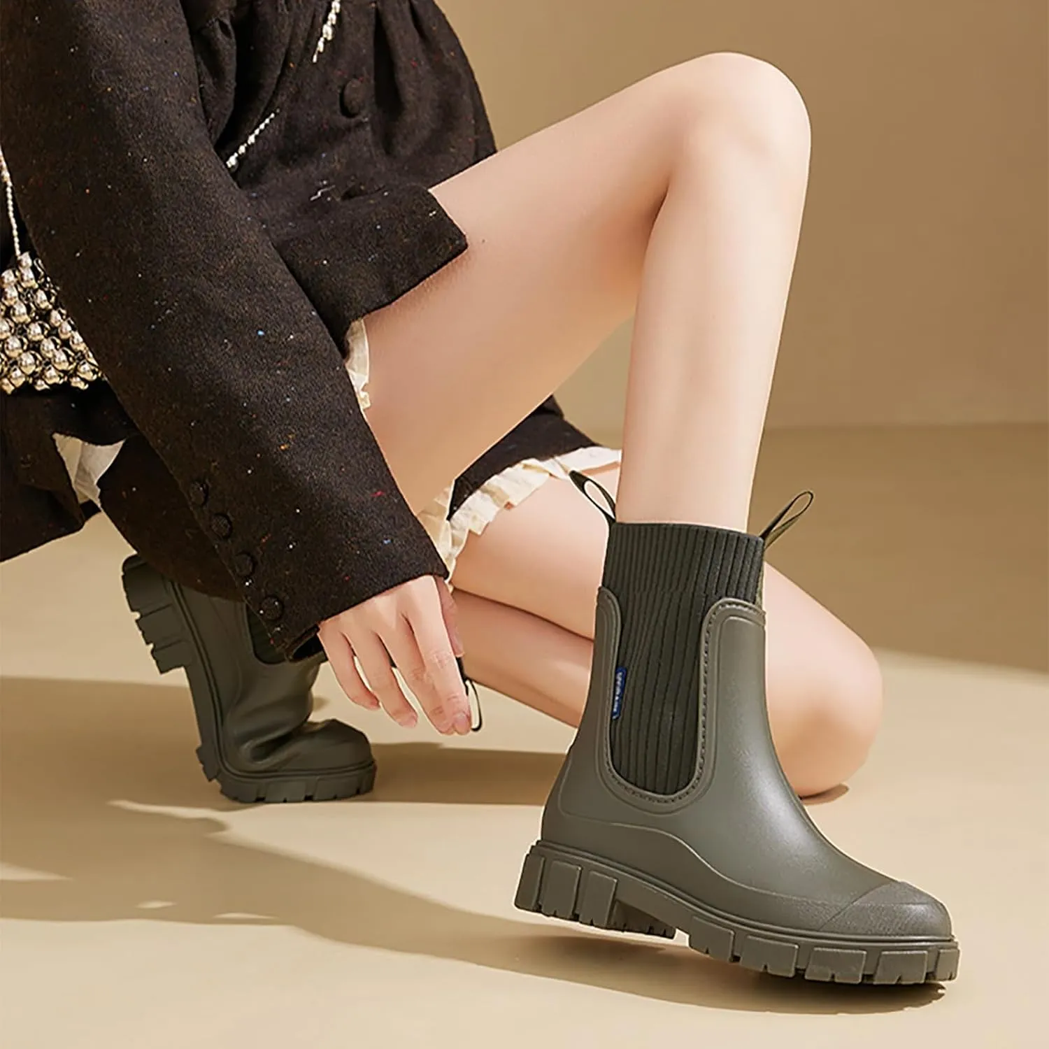 Women's Waterproof Lug Sole Chelsea Ankle Boots fashion slip-on Platform Chunky Heel Combat booties Casual Comfortable non-slip outdoor work Rain shoes Boots