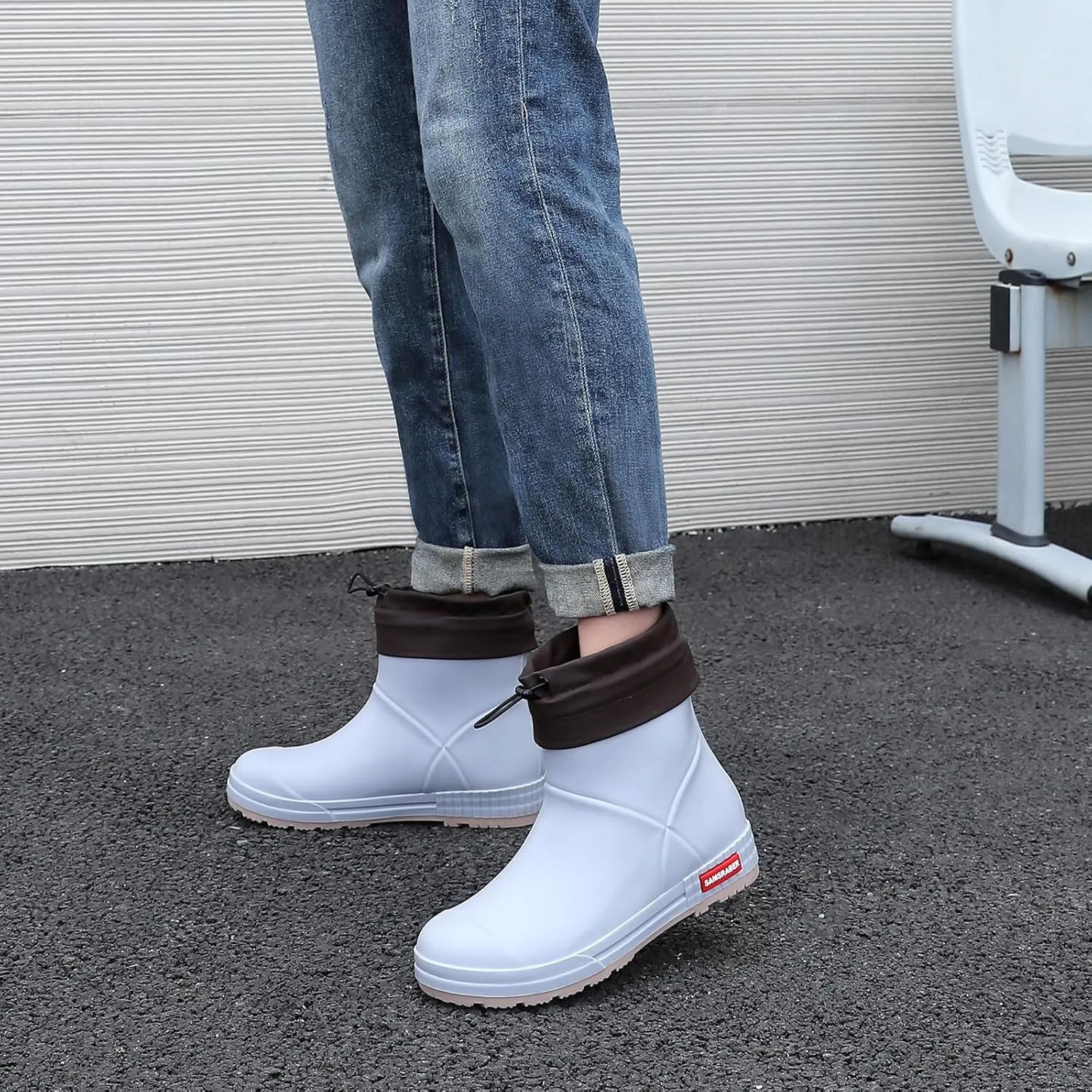 YUHITYGZGS Short Rain Boots for Women and Men, Lightweight Waterproof Garden Boots, Anti-Slip Chelsea Womens Rain Boots, Stylish Mid Heel rubber Ankle Booties with Comfy Insoles for Outdoor