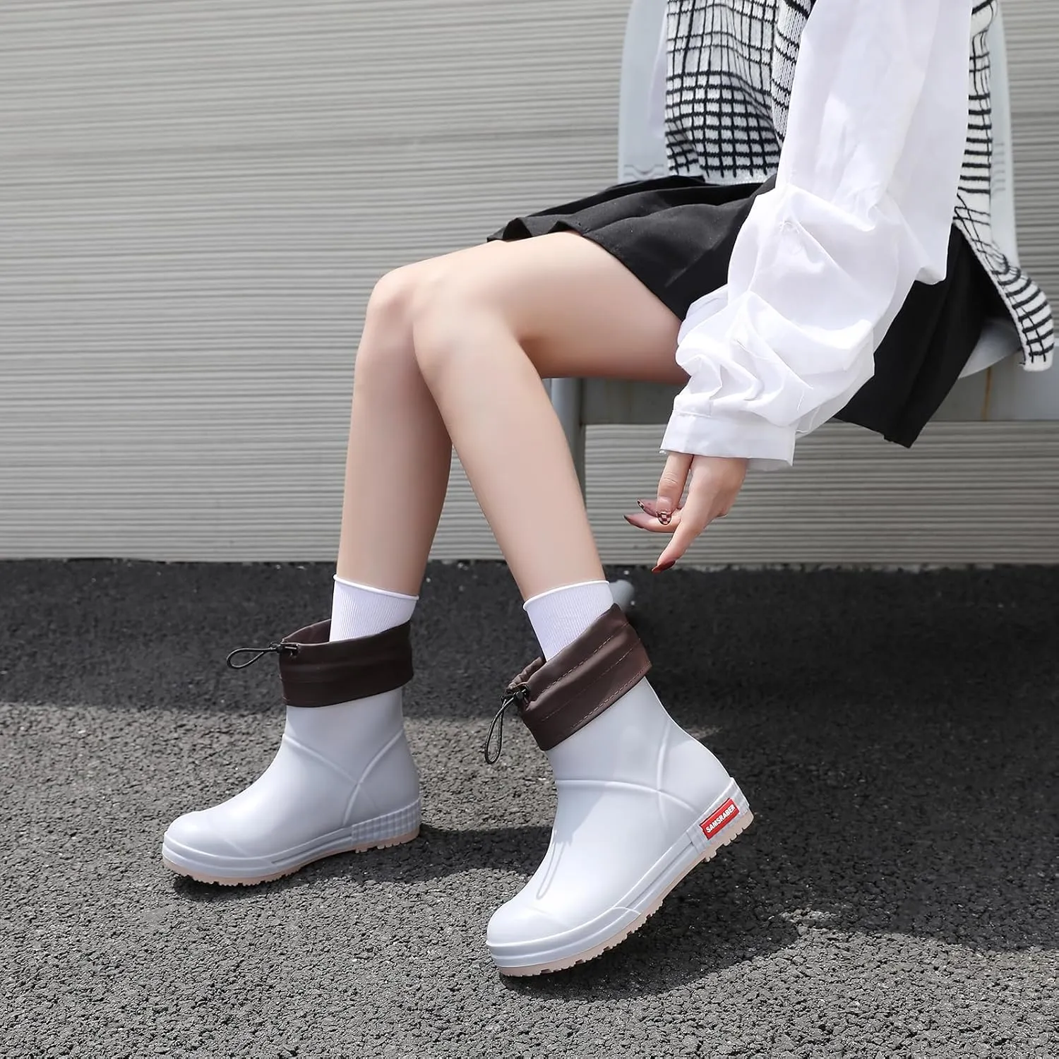 YUHITYGZGS Short Rain Boots for Women and Men, Lightweight Waterproof Garden Boots, Anti-Slip Chelsea Womens Rain Boots, Stylish Mid Heel rubber Ankle Booties with Comfy Insoles for Outdoor